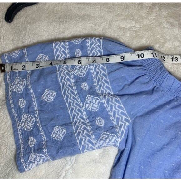Adorable Old Navy Women’s Off Shoulder Chambray Embroidered Dress Size Medium - Picture 11 of 11